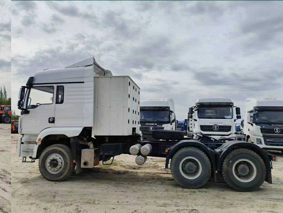 SHACMAN CNG тягач тараси енгил