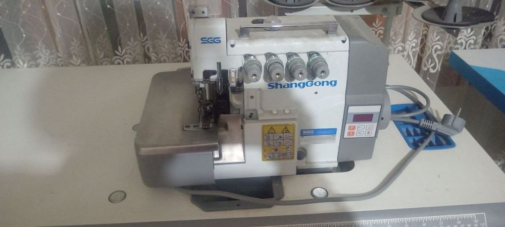 Tikuvchilik mashinasi averlog va storochka