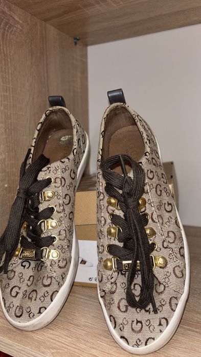 Adidasi Guess originali
