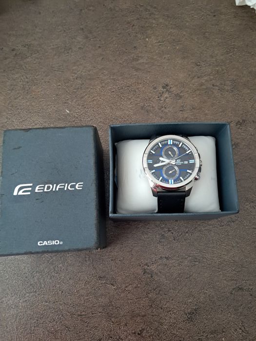 Vand ceas Casio Edifice aproape nou
