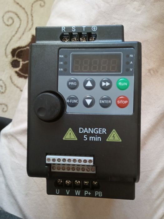 Продам новый частотный преобразователь вход 380 вольт и выход 380