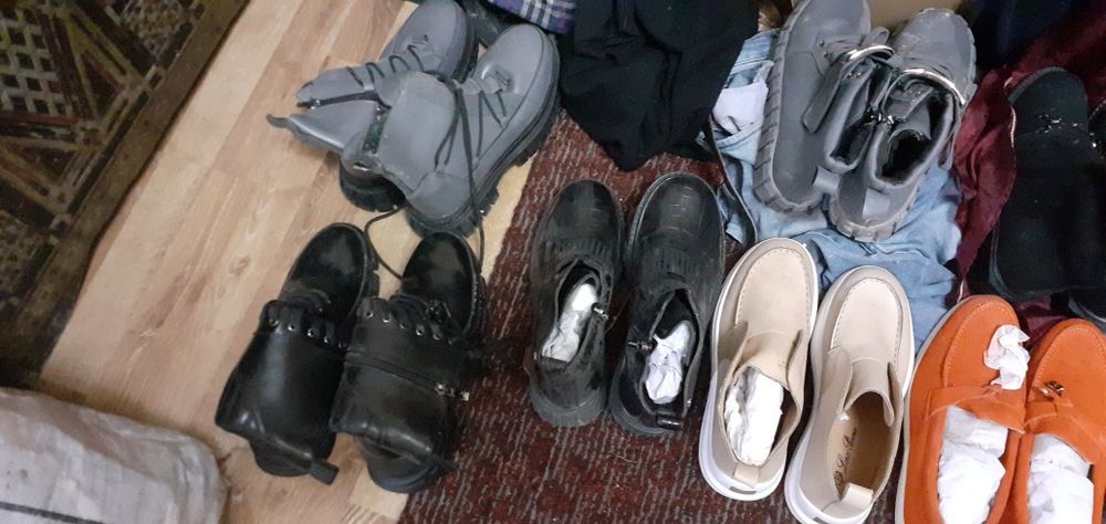 Продаю   женскую  обувь