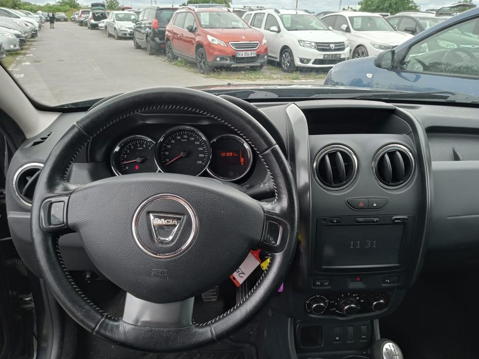 DACIA Duster