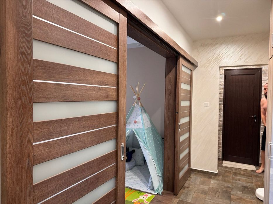 Продава се Тристаен апартамент в София, 7-ми 11-ти километър - 90 кв.м за 2612 €/кв.м - Снимка #9