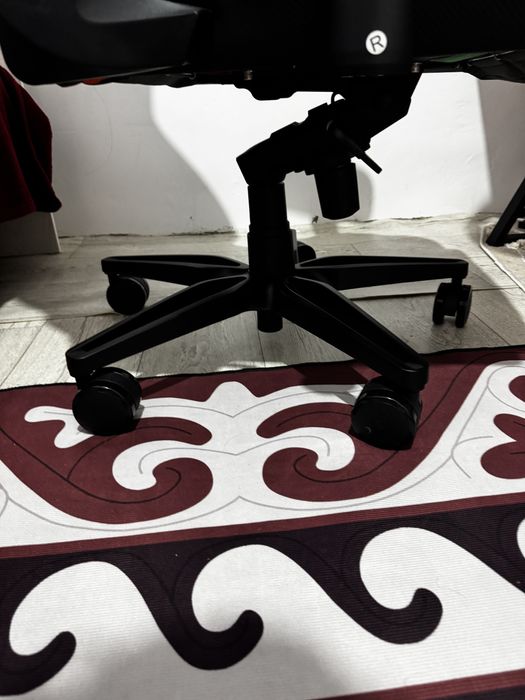 Продам игровой кресло