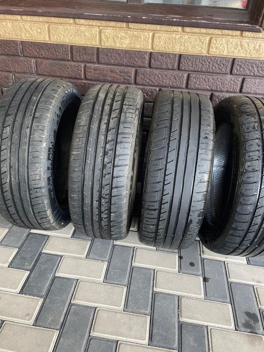 Шины летние 215 55r17