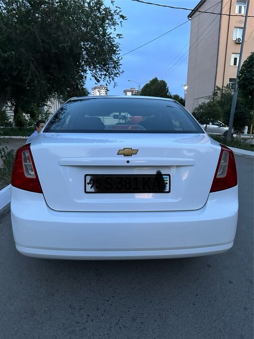 Chevrolet Lacetti 1.8 продается