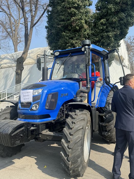 Трактор DONG FENG 904 (90 л.)