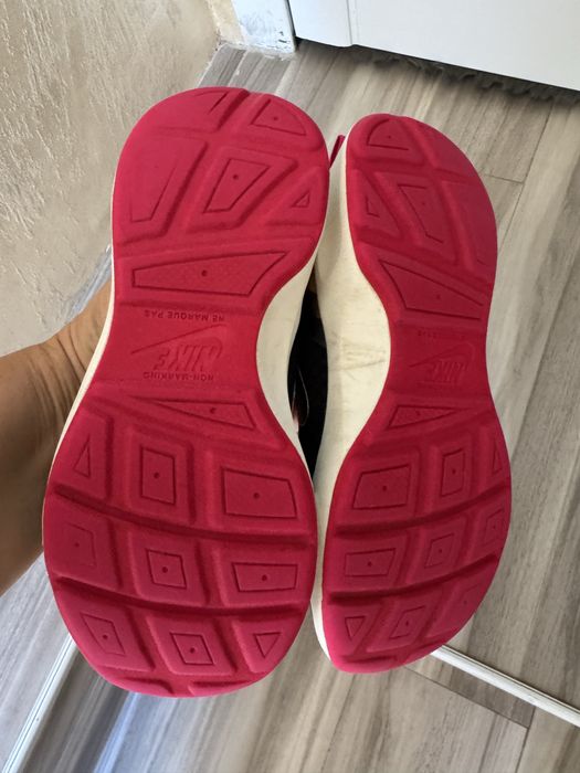 Маратонки Nike 28.5 и 30