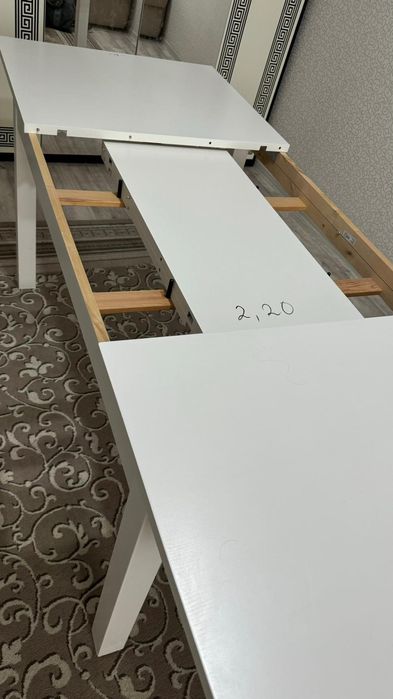 Продам стол Икея