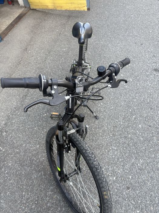 Vand bicicleta Rockrider 7-12 ani pe 24