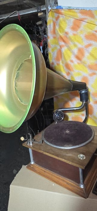 Radio, ceas, obiecte de colectie