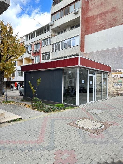 Дава се под наем Магазин в Варна, Колхозен пазар - 35 кв.м за 560 € - Снимка #6