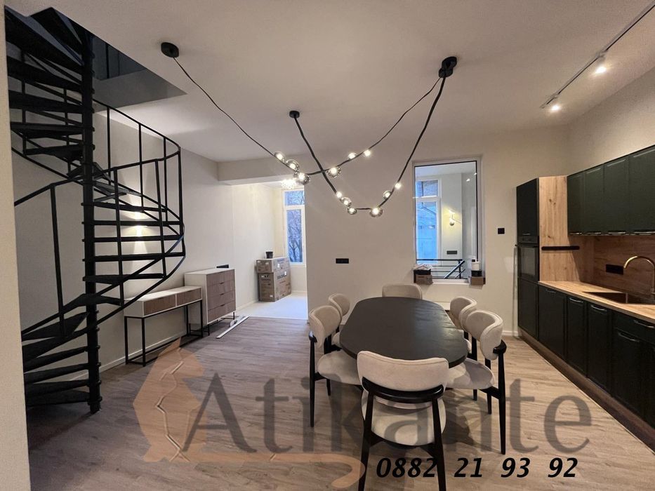 Къща в София-Център площ 200 цена 460000