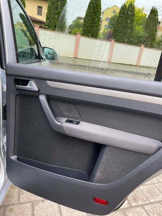 De vanzare VW TOURAN
