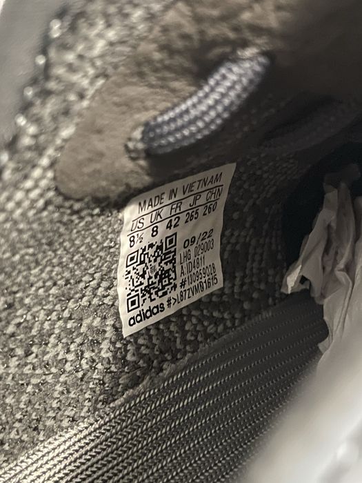 Yeezy 350 V2 Dark Salt - Marimea 42
