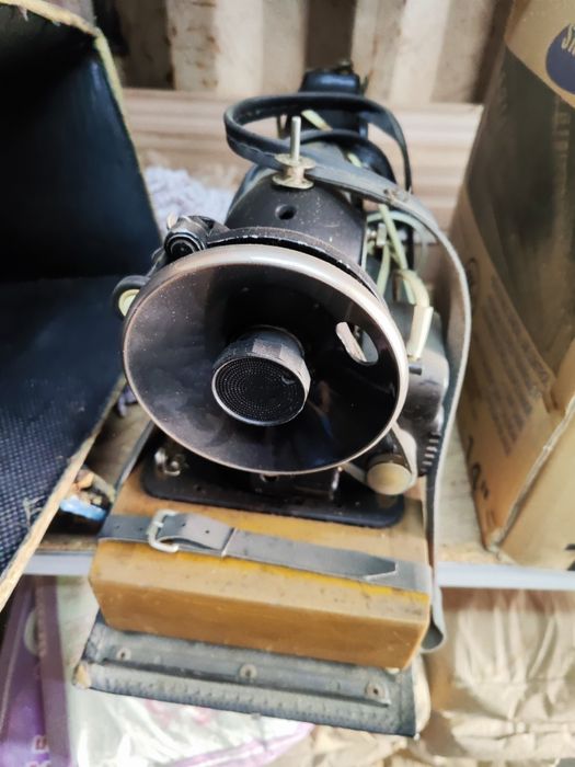 Швейная машина электронная