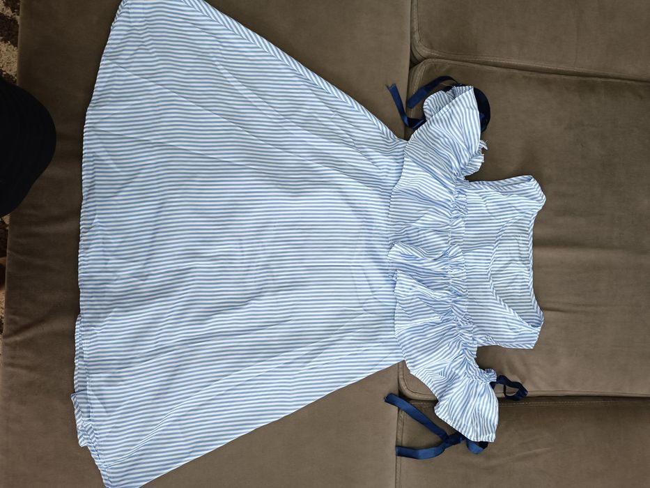 Платья, сарафаны новые 46 размер