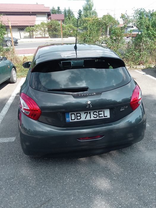 Peugeot 208 motor 1.4 diesel, an 2013, cutie automata