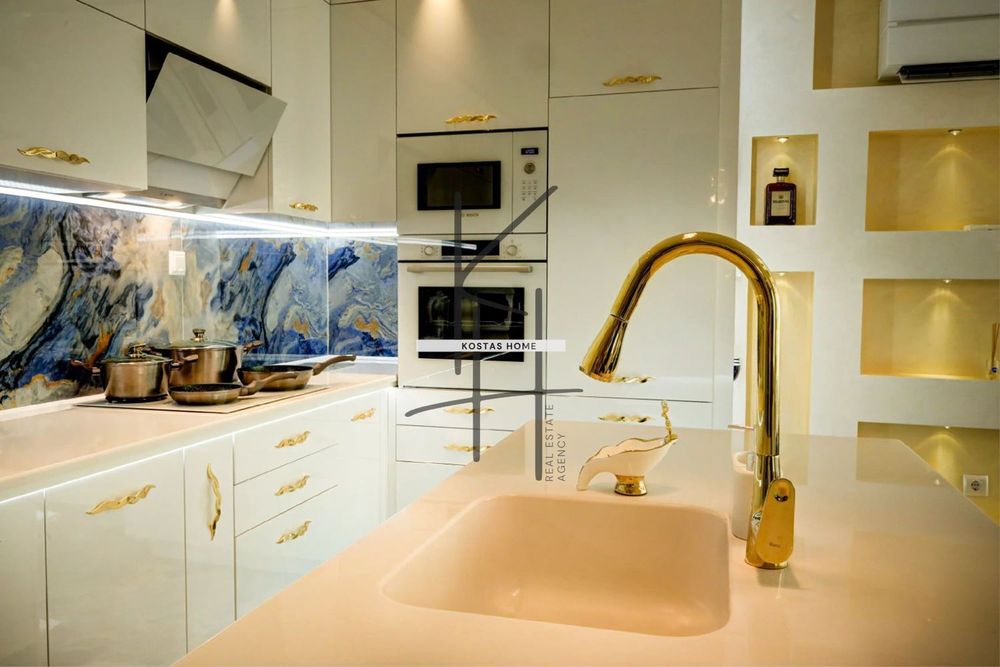 Дава се под наем Тристаен апартамент в Варна, Галата - 150 кв.м за 1196.97 € - Снимка #4