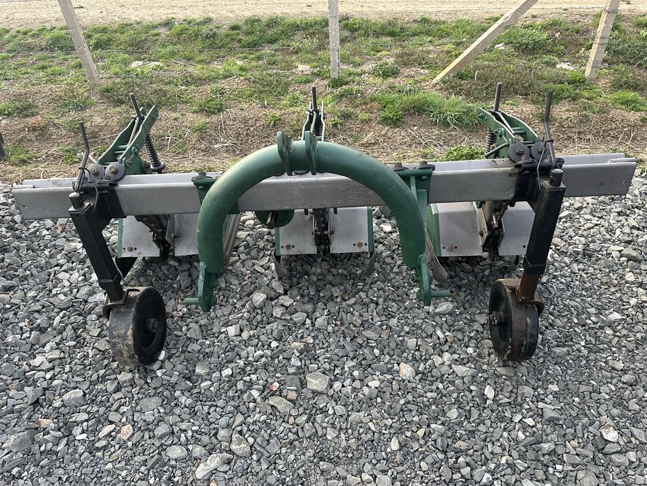 Три редова фреза