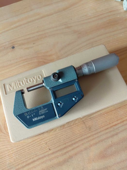 Micrometru digital Mitutoyo 0.001mm defect