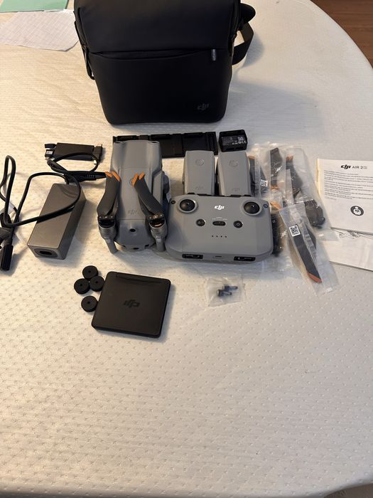 Дрон DJI Air 2s полный комлект