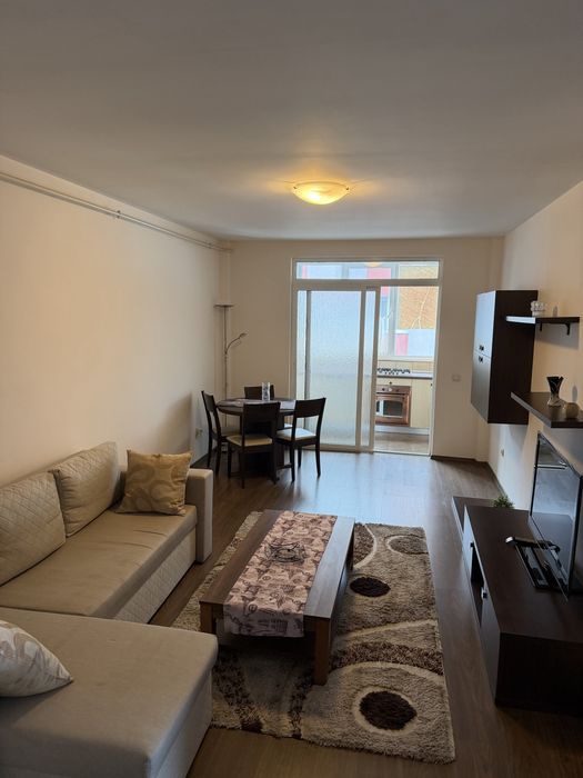Inchiriez apartament 3 camere Centru