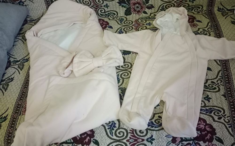 Продам комбенизон,и конверт для выписки