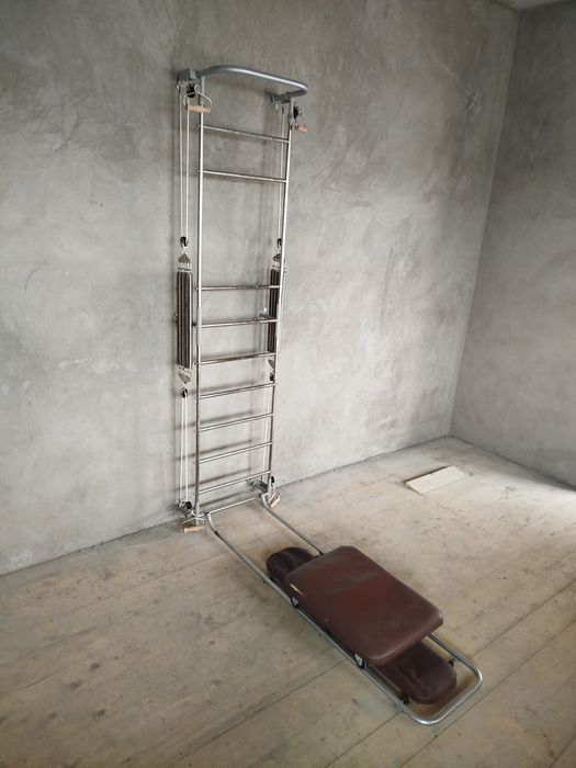 Shved devori (trenajor) – blokli tortish mexanizmi bilan.
Uy s