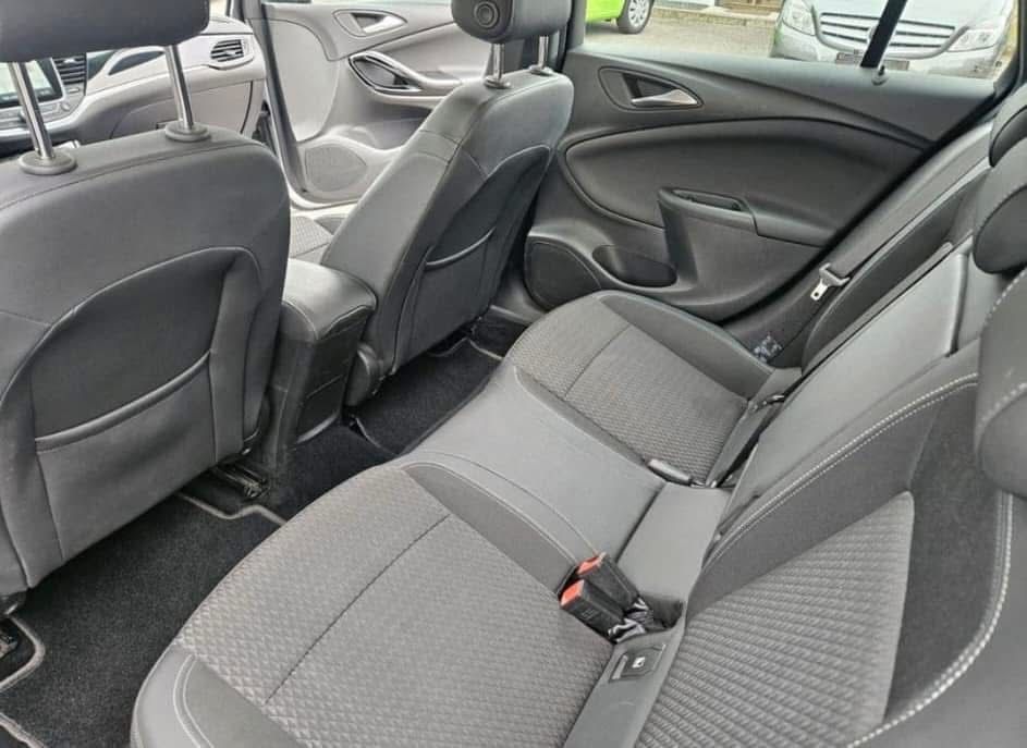 Vând opel astra 2020