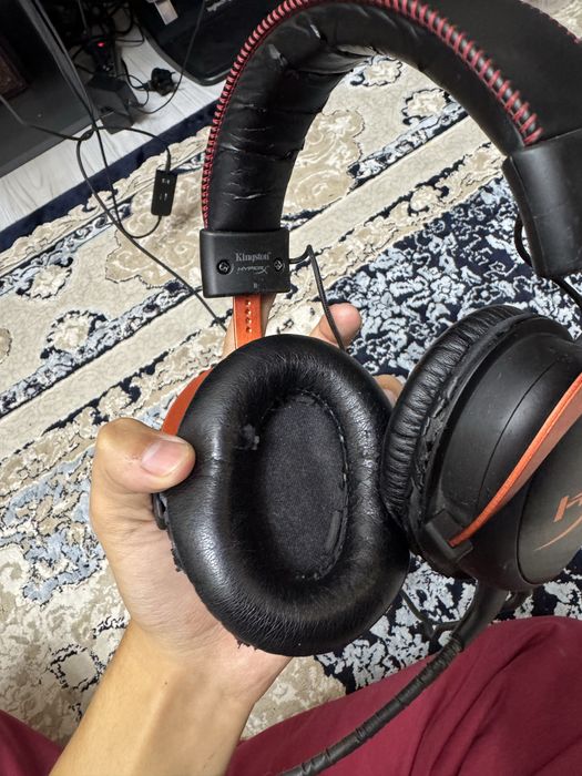 Наушники Hyper X cloud 2 в рабочем состоянии