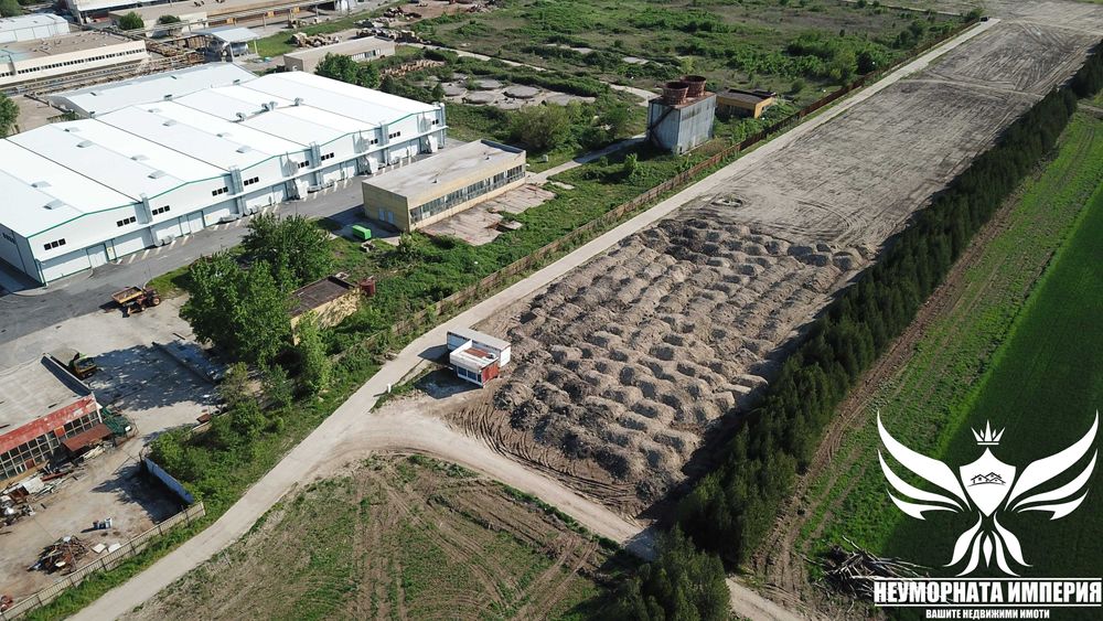 Продавам земя 14000кв.м. преди КЦМ на трета линия към Пловдив