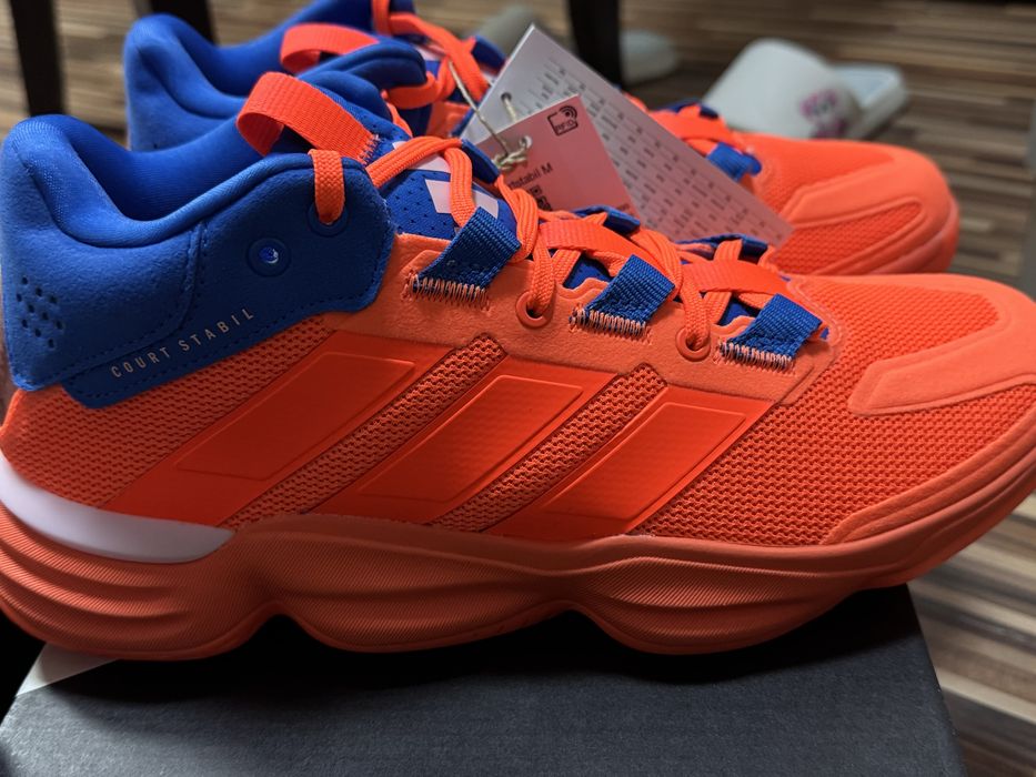 adidas stabil маратонки за волейбол/ хандбал