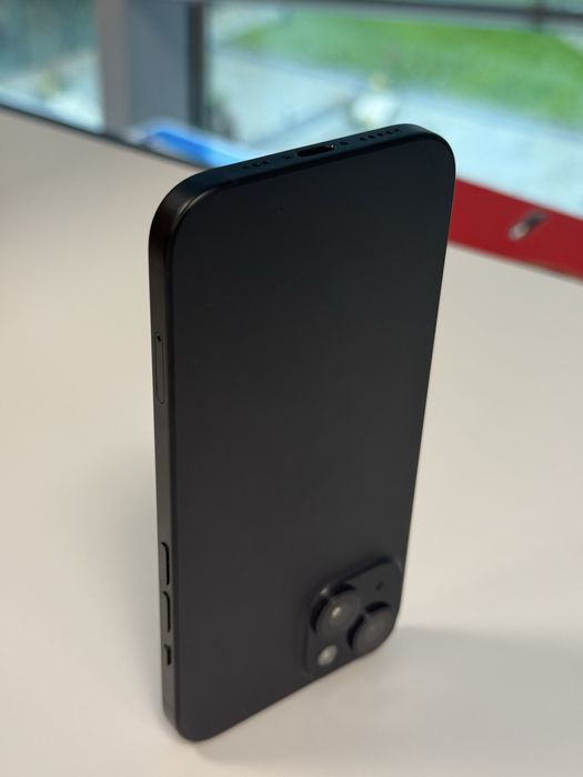 iPhone 15 128GB Black, stare impecabilă