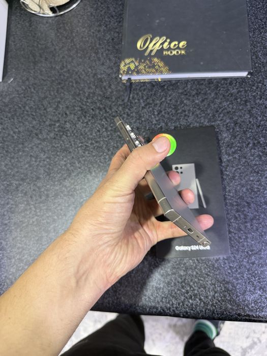 samsung s24 ultra 12.256g holati yahwi oqip tel qlila faqat