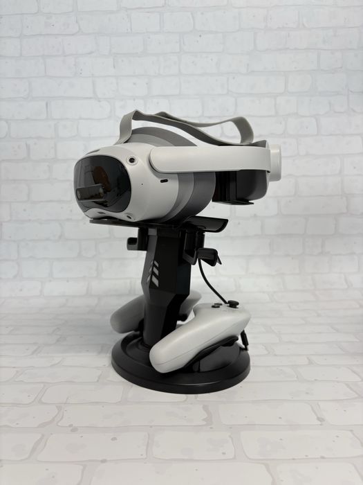 Ochelari VR Pico 4 Ultra 12GB Ram, 256GB UHD 4K + Stand - Stare impecabila!