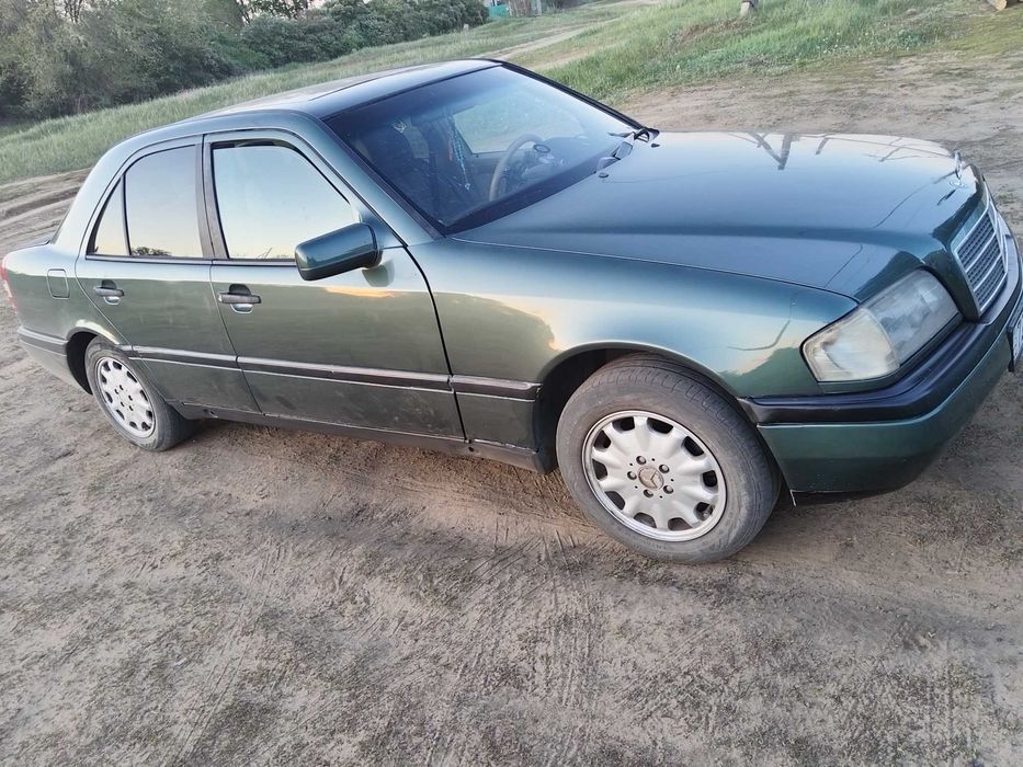 Продам мерс с180