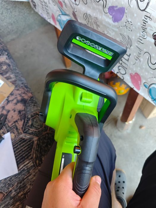 Цепная пила Greenworks