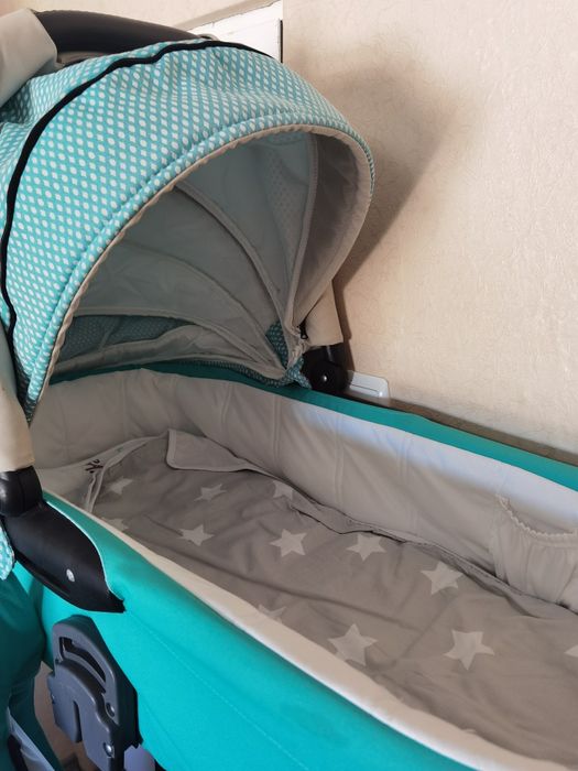 Продавам бебешка количка