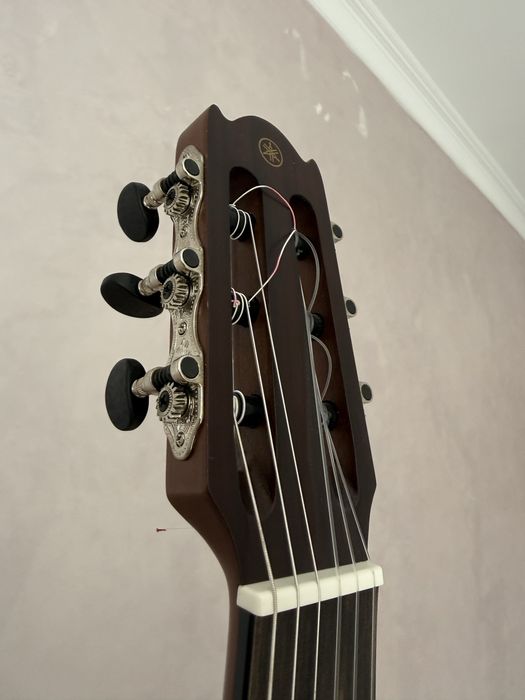 Yamaha NCX1C — электро-классическая гитара + чехол