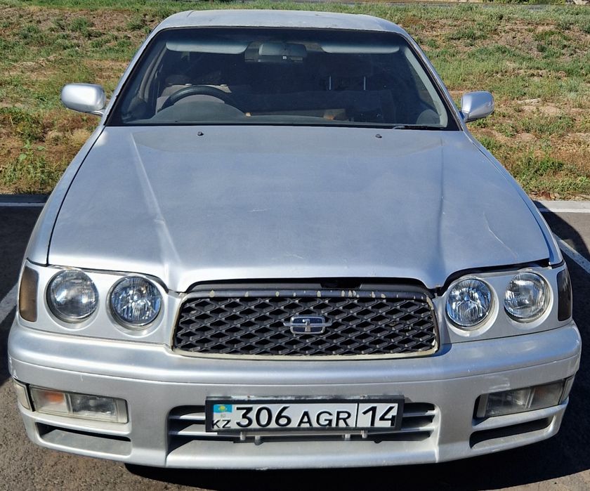 Nissan Cedric Y33 96