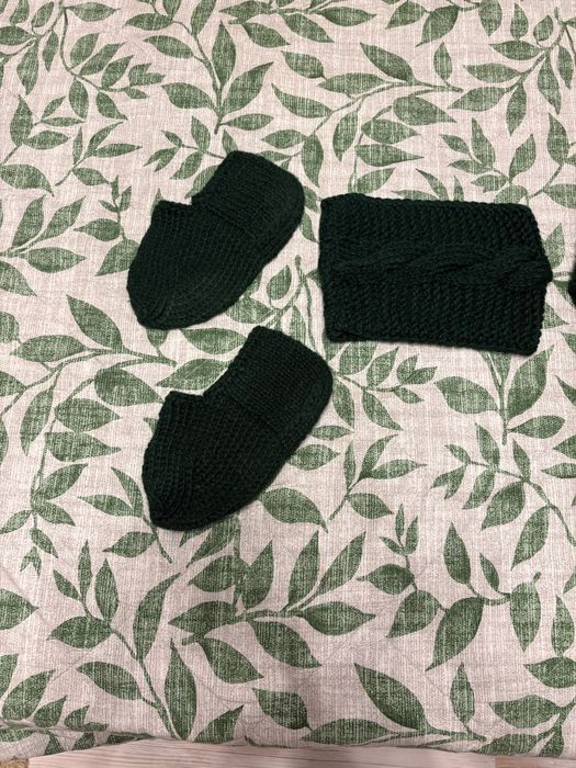 Вязанный набор вещей ручной работы