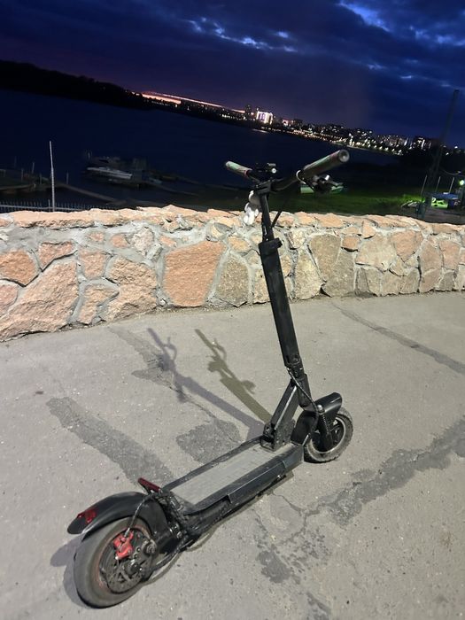 Продам электро сосмокат kugo m4 pro