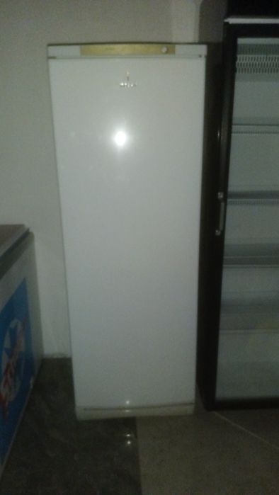 Морозильник Индезит.