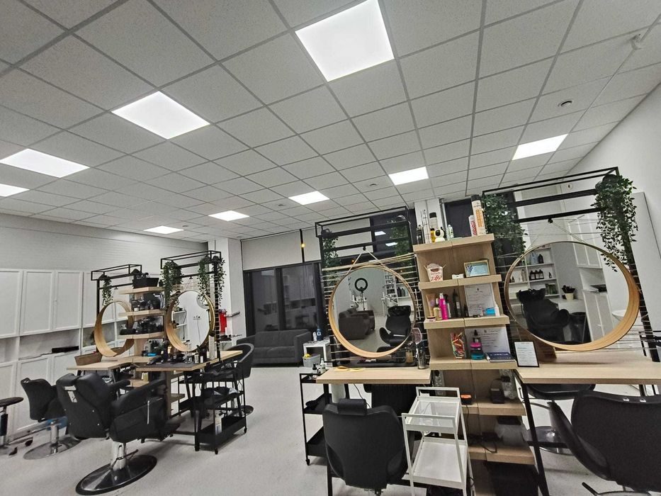 ZET Studio cauta colegi la salon
