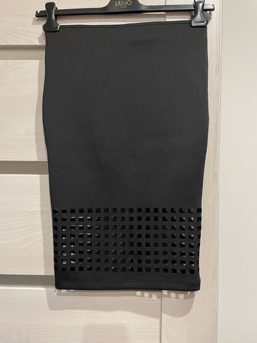 Дамска пола