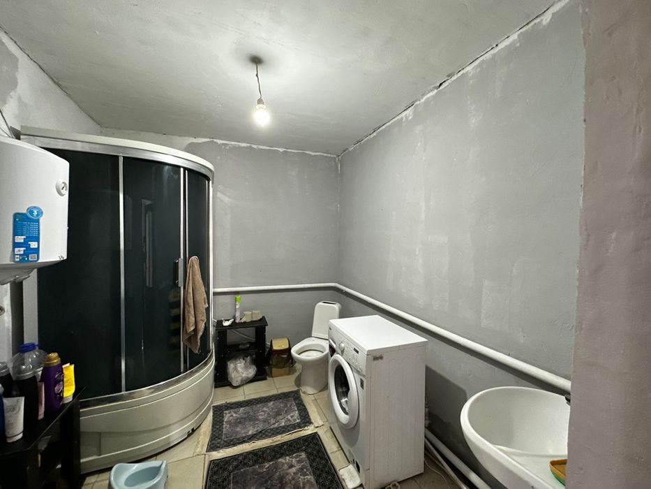 Старый мешит жаткан уи сатылады