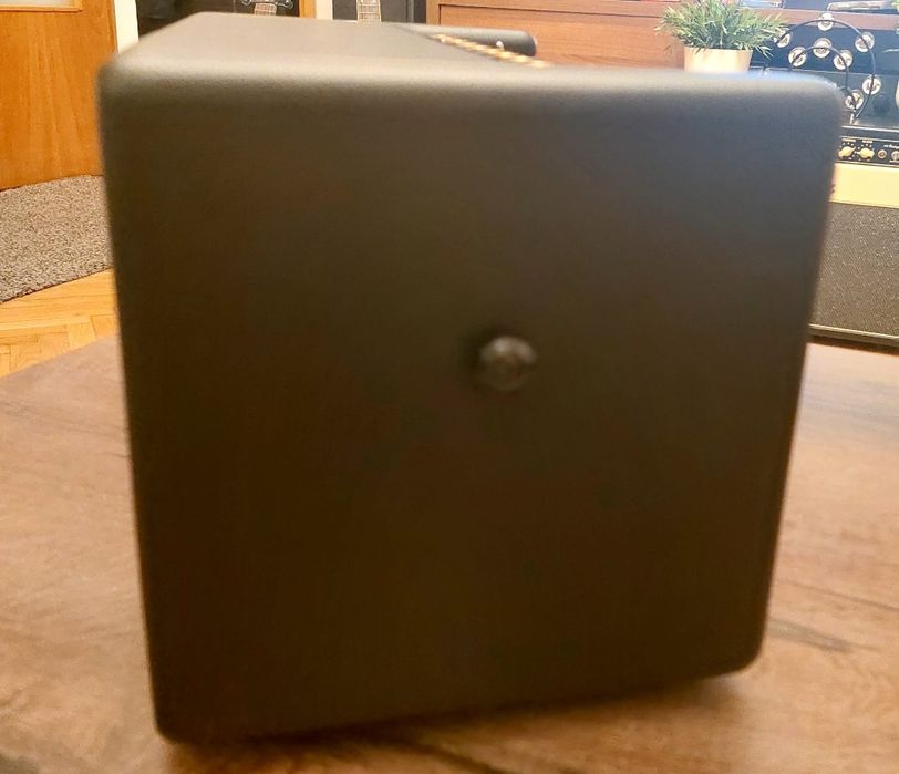 PositiveGrid Spark amplificator chitara