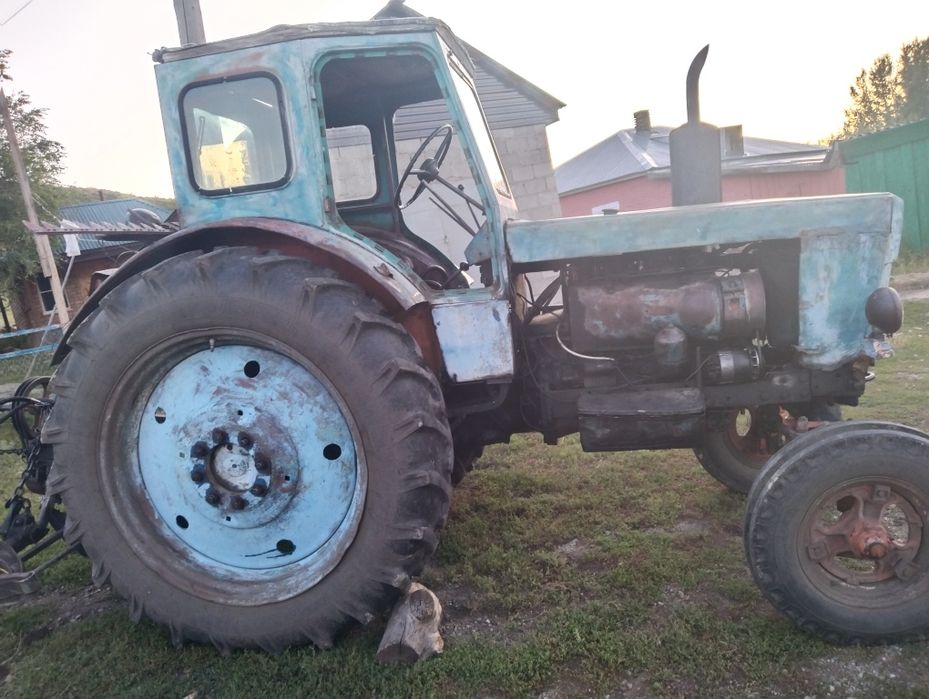 Трактор Т - 40, на ходу, + сенокосилка